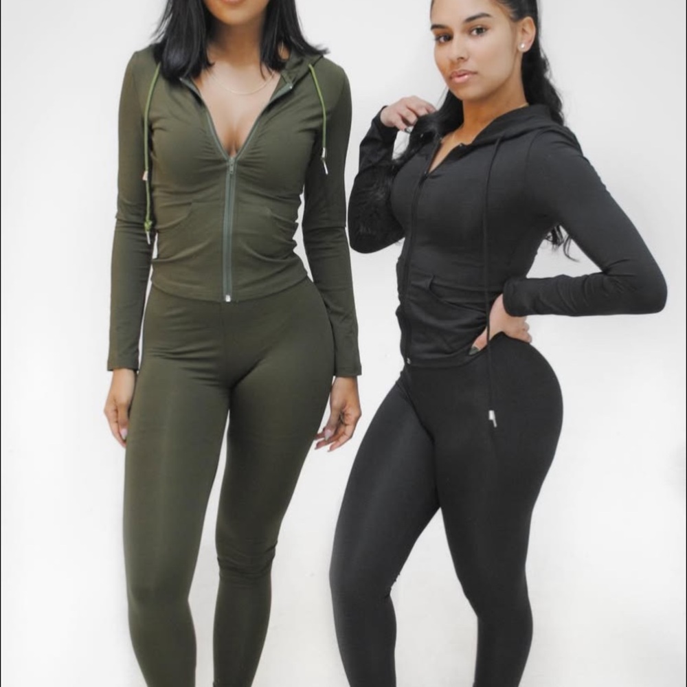 Two Piece Set - Picture 3 of 3